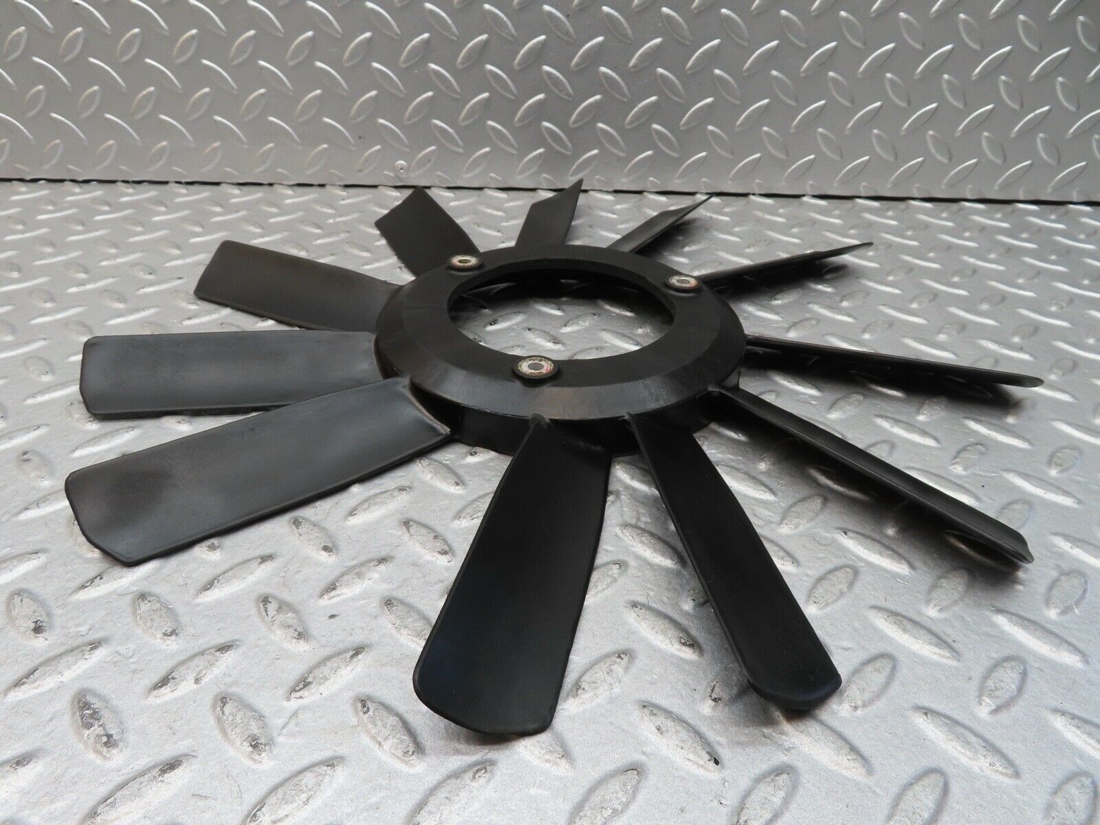 16841 Mercedes-Benz C123 280CE Coupe Engine Cooling Fan 1102000123