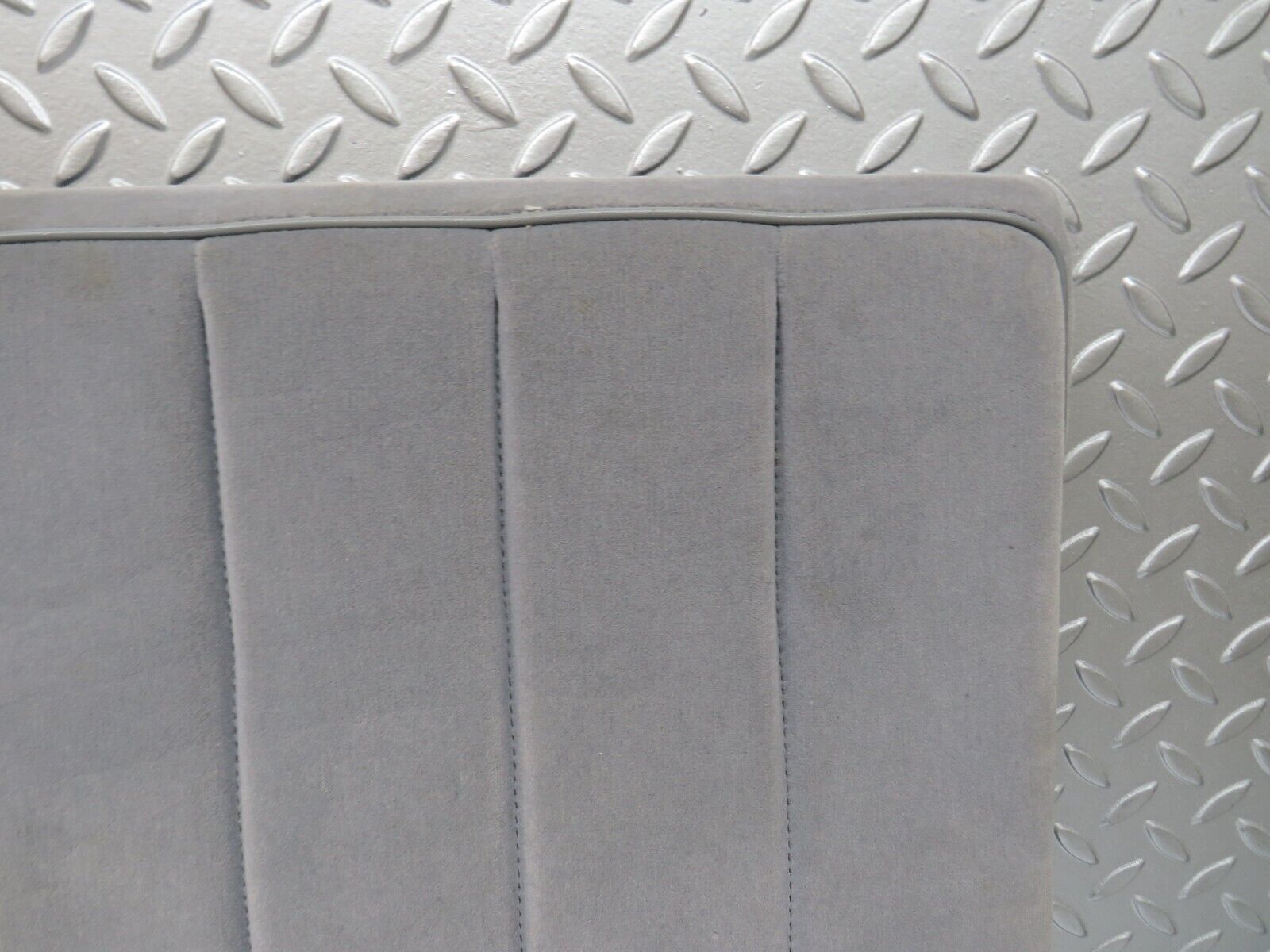 32349 Mercedes-Benz S124 300TE Third Row Seat Bench Grey