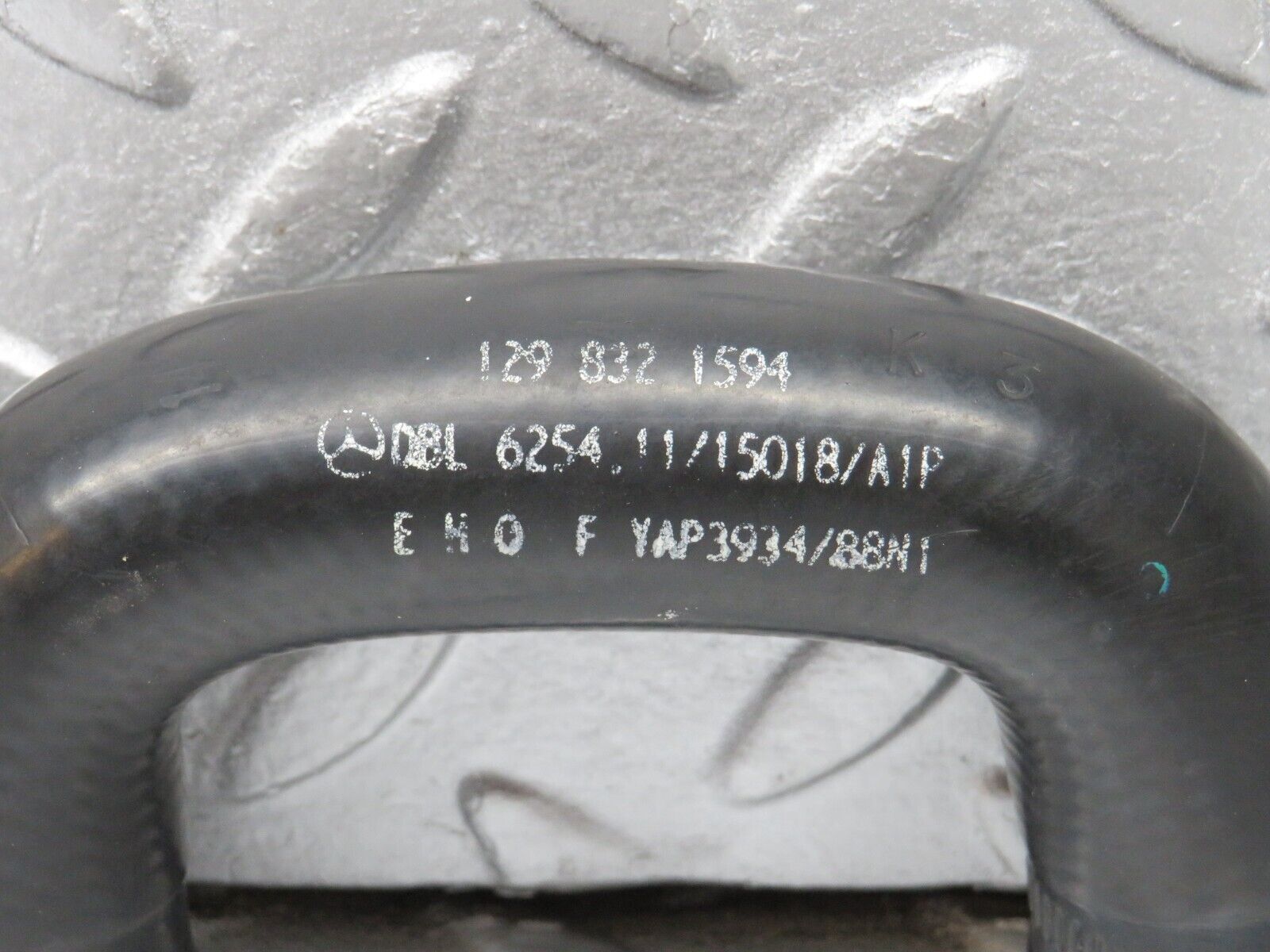 38432 Mercedes-Benz R129 280SL Coupe Heater Coolant Hose Pipe 1298321594