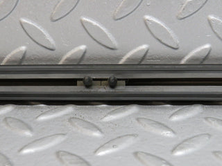 40642 Mercedes-Benz W123 300D Front Right Door Centre Moulding Trim