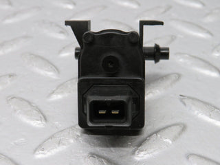 33482 Mercedes-Benz W202 C180 Heater Control Vacuum Valve 2028000178