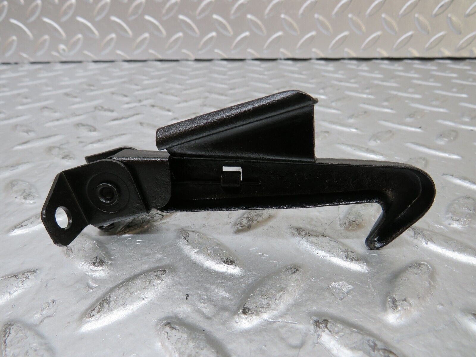 26114 Mercedes-Benz W116 450SE Bonnet Safety Latch Pair