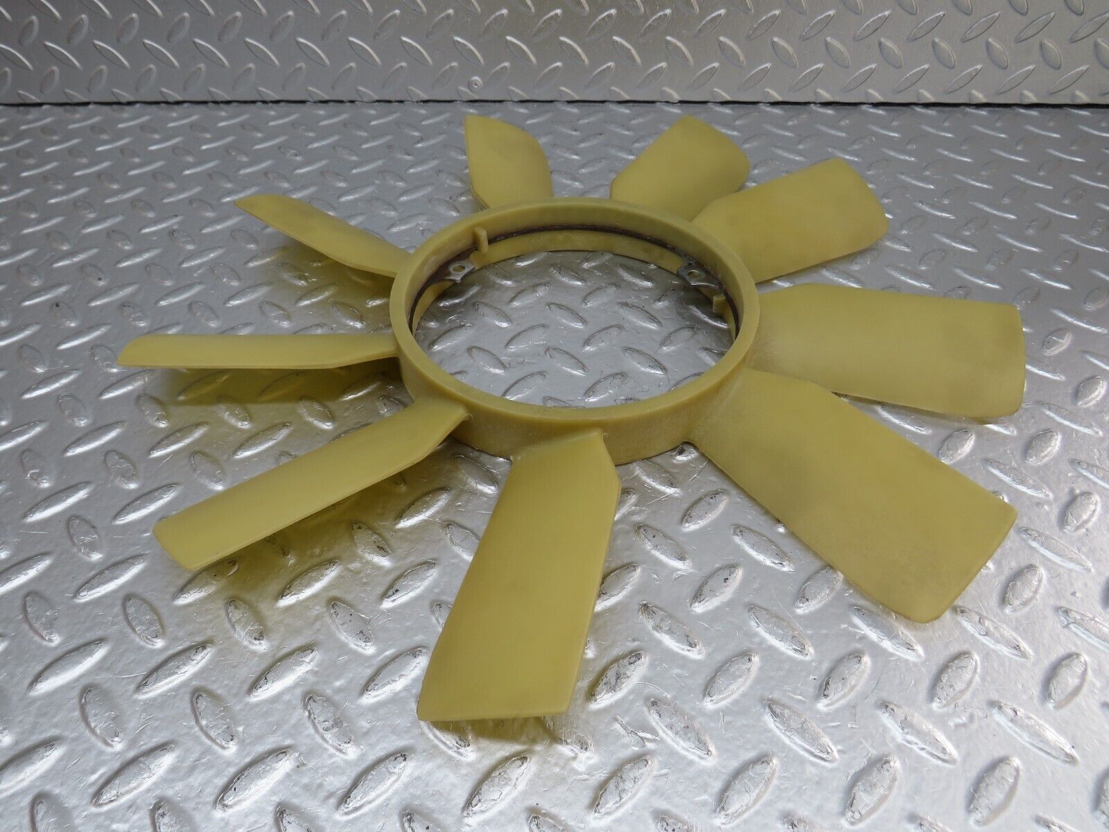 34160 Mercedes-Benz W124 260E Engine Cooling Fan 1032000423
