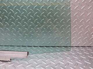 25644 Mercedes-Benz W124 280E Rear Right Door Window Glass