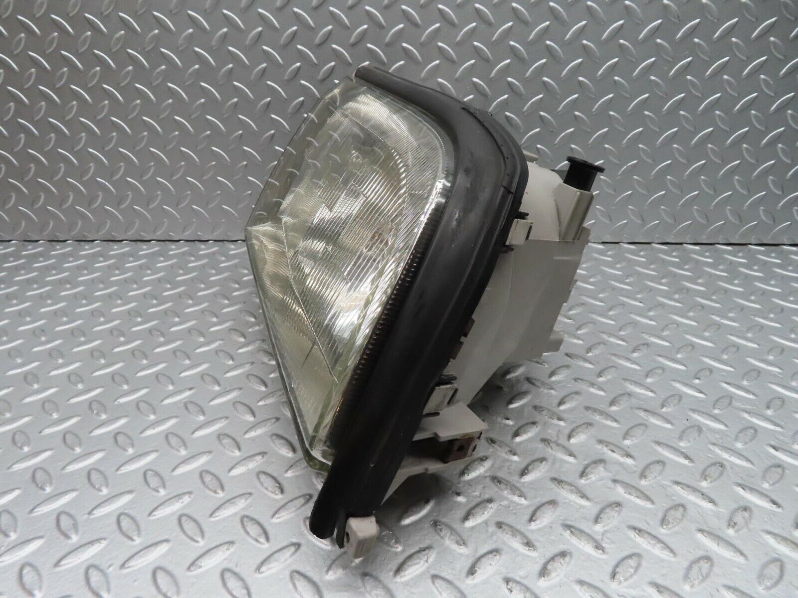 15201 Mercedes-Benz W140 S320 Headlight Bosch Right Side 1305235243