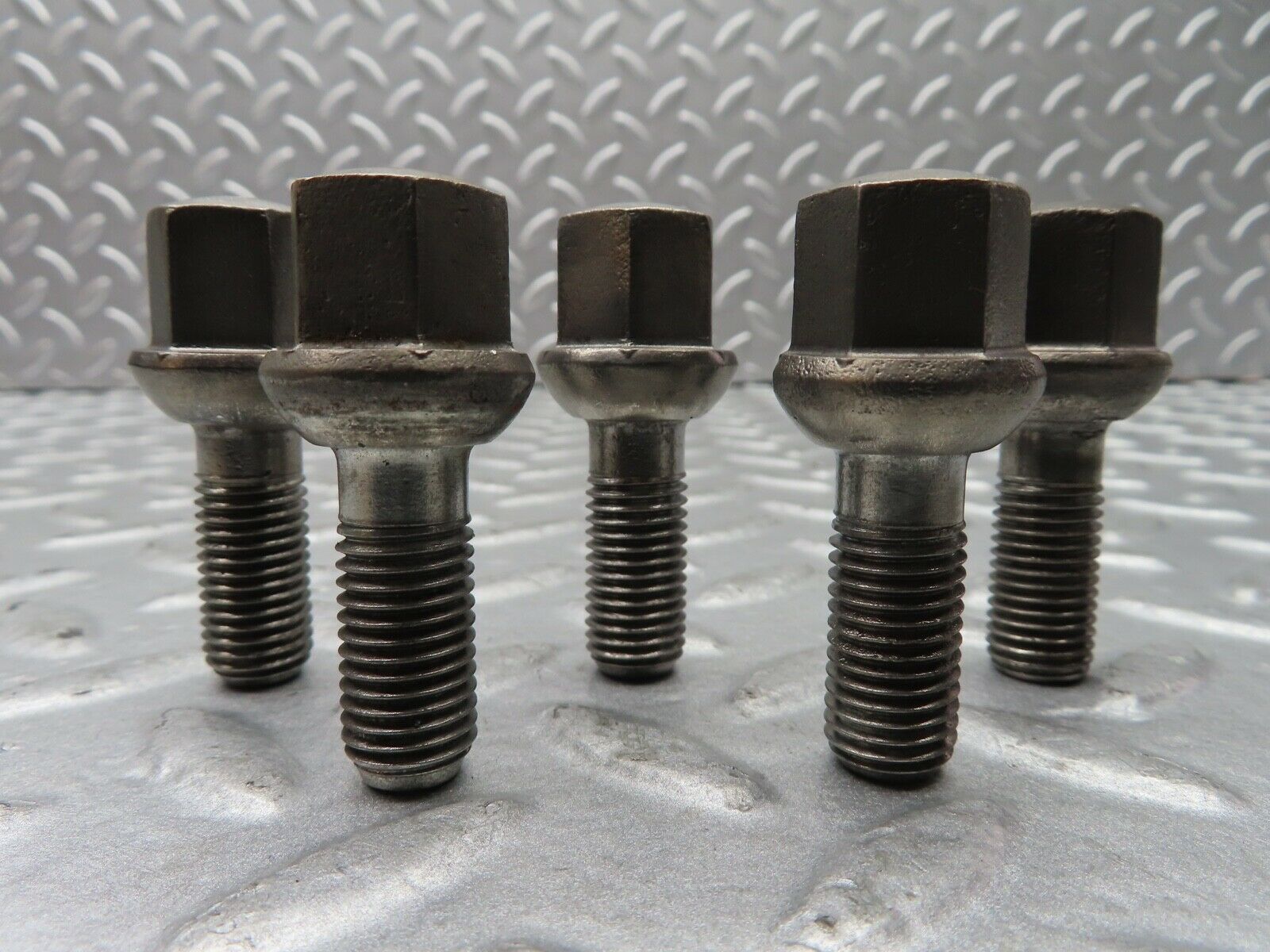 20531 Mercedes-Benz 5x Alloy Wheel Lug Bolt M12x1.5