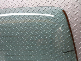 13539 Mercedes-Benz W123 200 Rear Heated Windscreen Glass