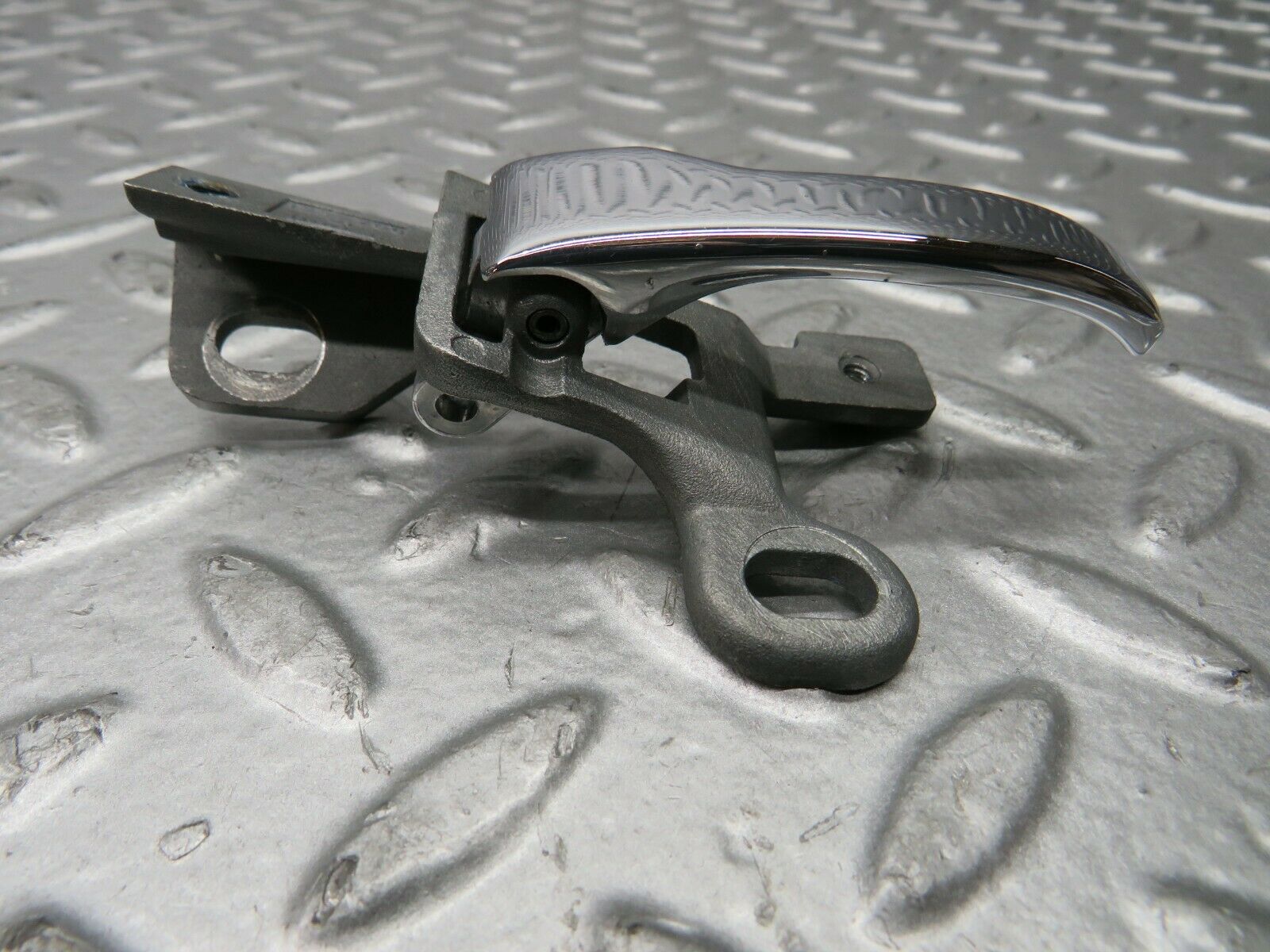 21979 Mercedes-Benz S123 280TE Wagon Left Interior Door Handle 1237600161