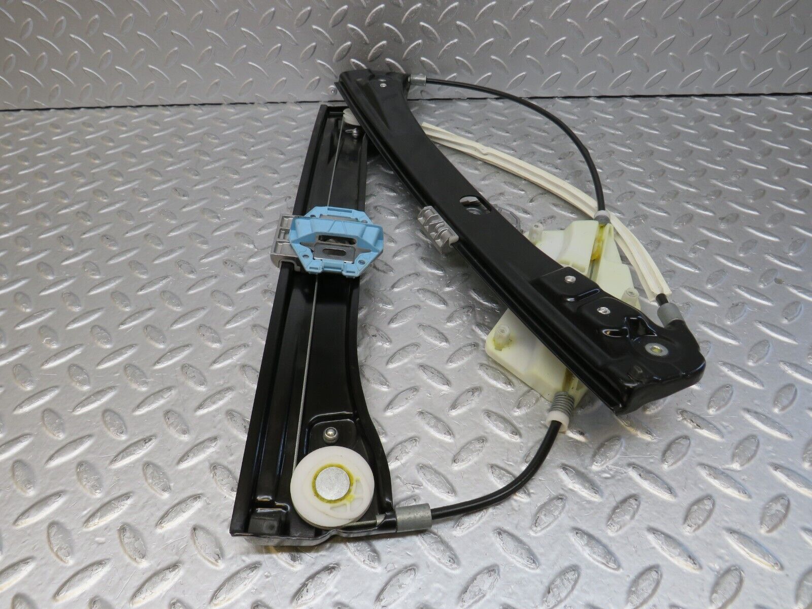 35198 Mercedes-Benz W221 Front Left Power Window Regulator