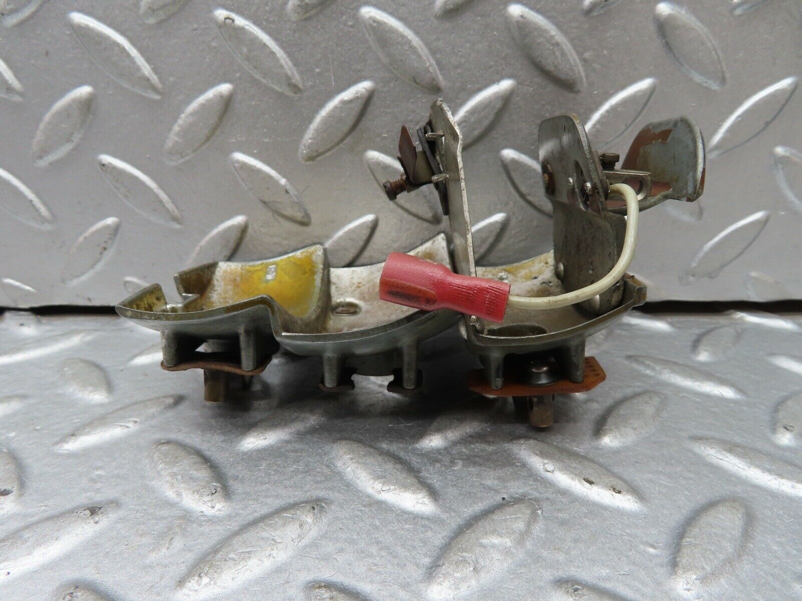 18936 Mercedes-Benz W121 190b Ponton Tail Light Bulb Holder