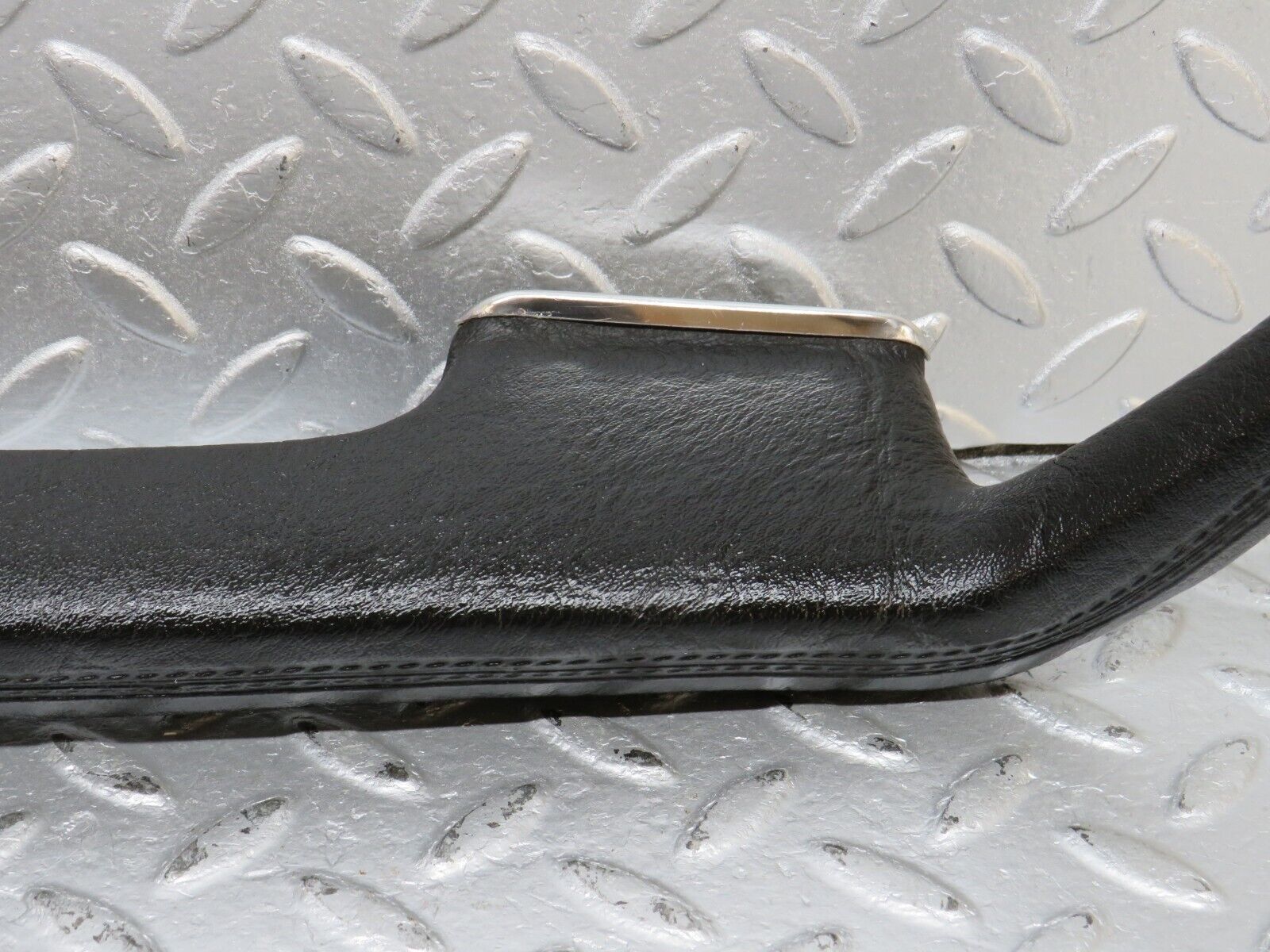 40555 Mercedes-Benz W123 300D Front Left Interior Door Handle Black 1239701701