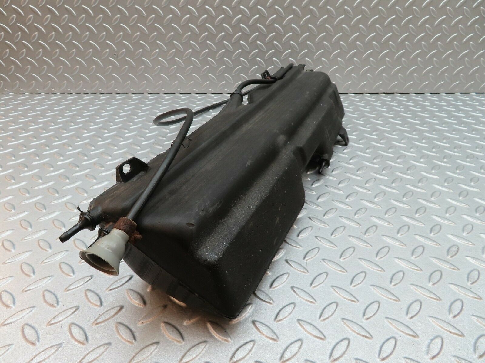 4981 Mercedes-Benz R107 350SL Expansion Tank