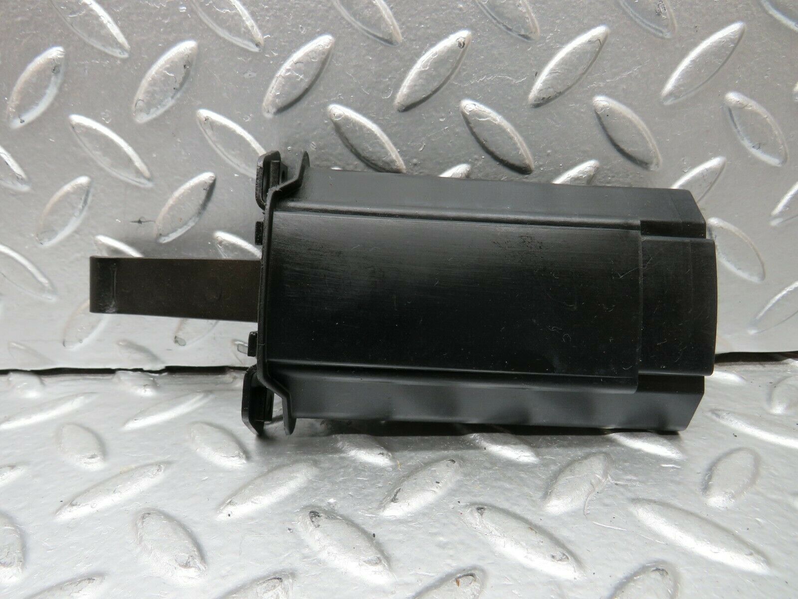 24189 Mercedes-Benz S124 220TE Wagon Door Safety Check Strap
