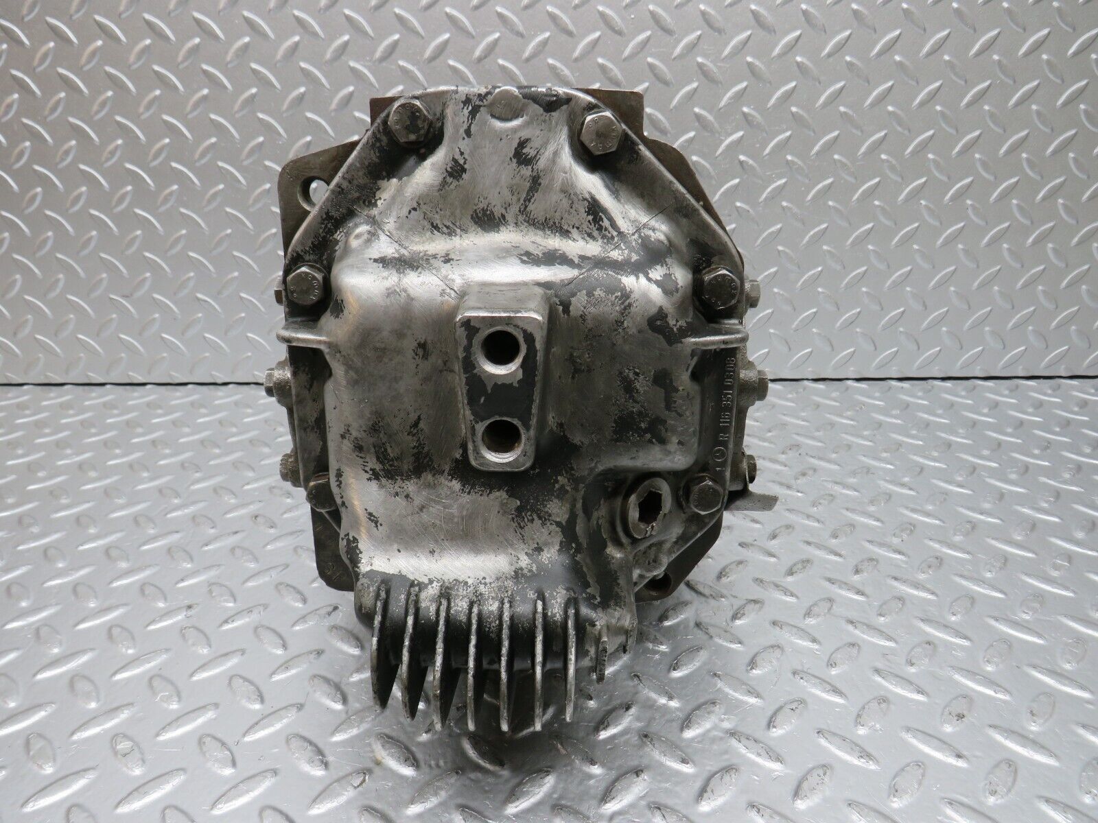 33022 Mercedes-Benz C107 R107 350 V8 Rear Differential Ratio 3.46 1163510401