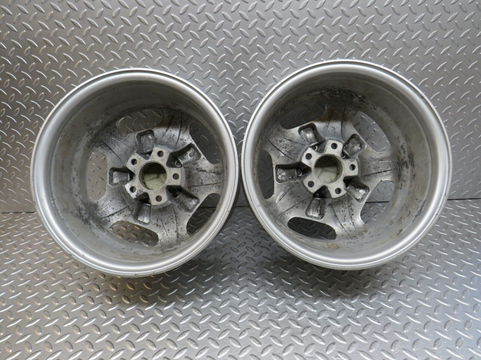 33527 Mercedes-Benz Alloy Wheel Set 7Jx15H2 ET37 KBA44301