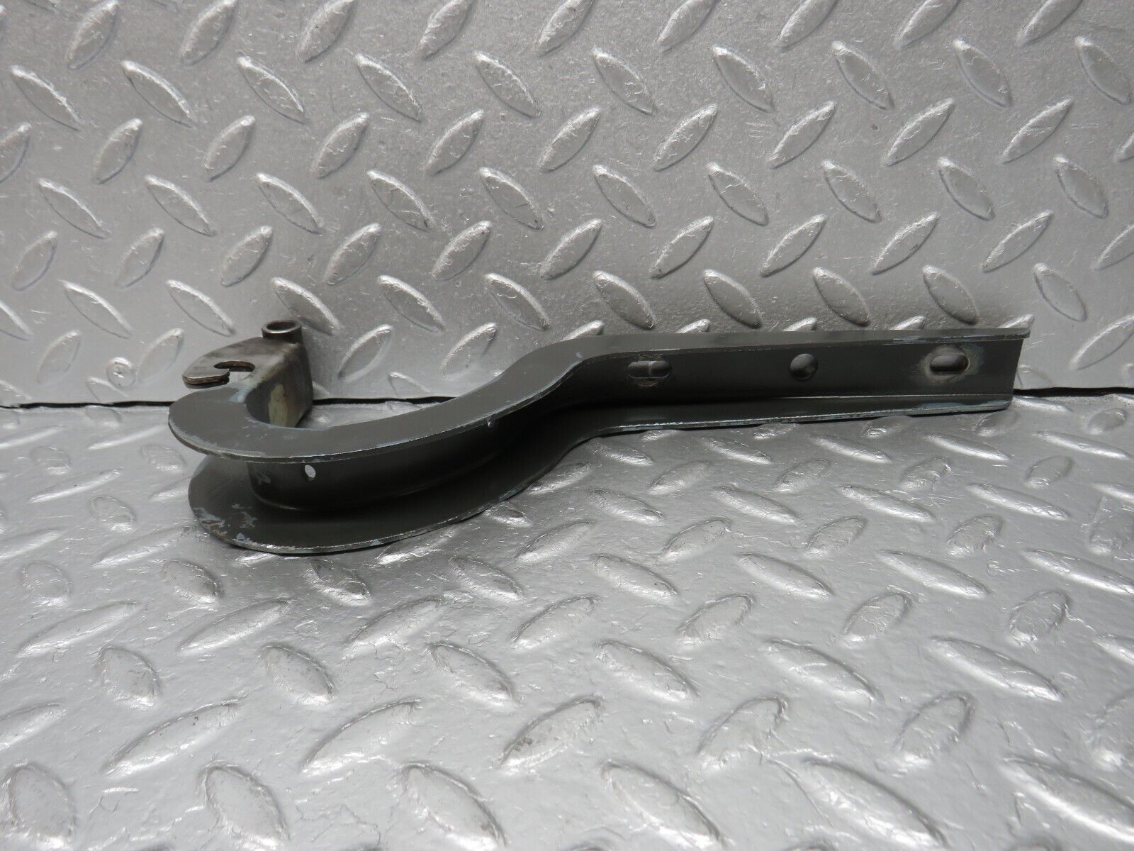 39086 Mercedes-Benz R107 500SL Coupe Trunk Lid Hinge Right Side