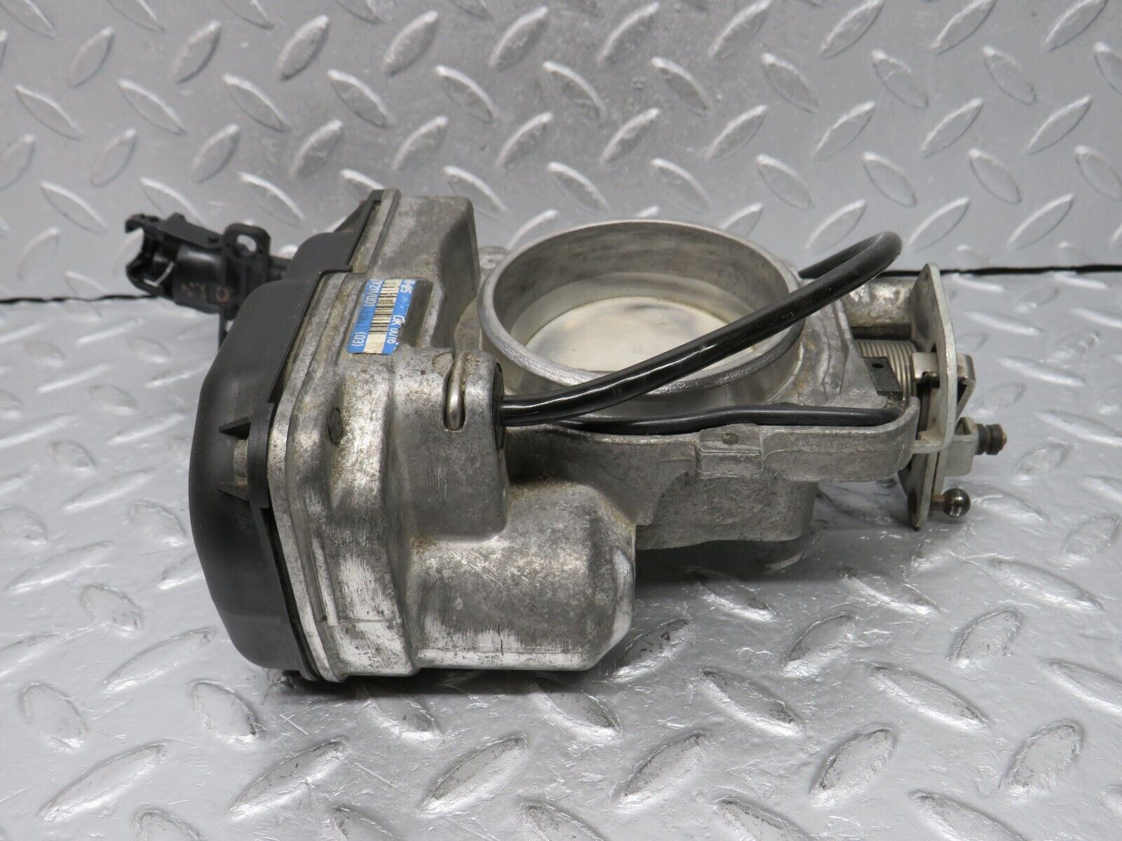 38559 Mercedes-Benz R129 280SL Coupe Throttle Body Valve VDO 0011416525