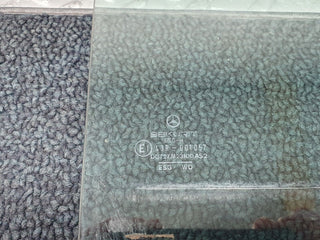 40781 Mercedes-Benz W123 300D Rear Right Door Window Glass