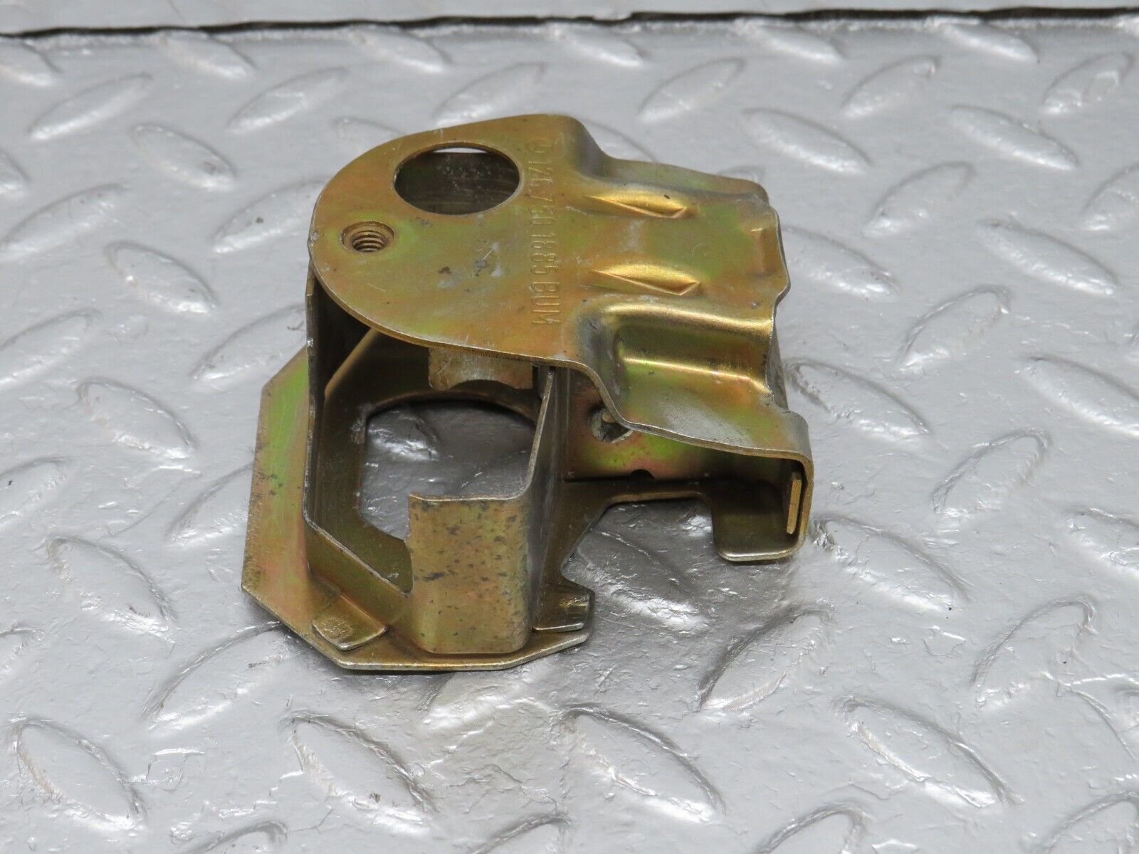 40671 Mercedes-Benz W123 300D Trunk Lock Latch 1267501885