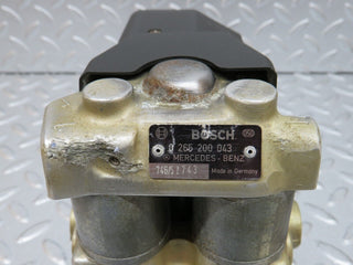 32429 Mercedes-Benz S124 300TE Wagon ABS Pump Bosch 0265200043