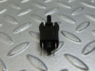 9335 Mercedes-Benz C124 300CE Coupe Door Contact Switch 0015458714