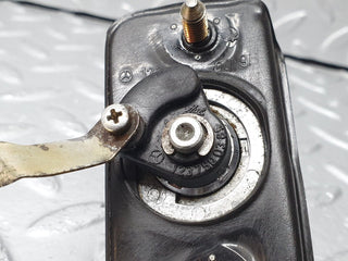 40747 Mercedes-Benz W123 300D Trunk Lock No Key 1237580096 1237500385