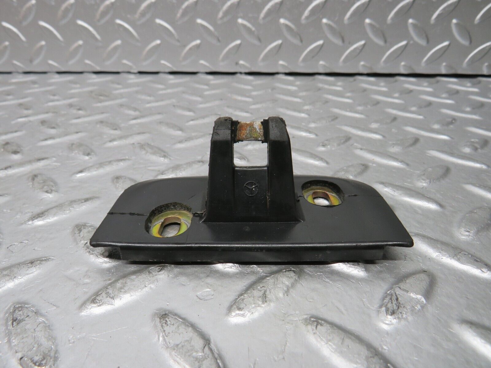 30338 Mercedes-Benz W124 230E Trunk Lock Latch
