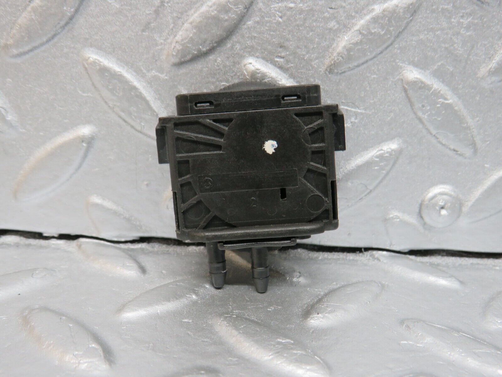 39760 Mercedes-Benz R129 320SL Coupe Headlight Level Switch