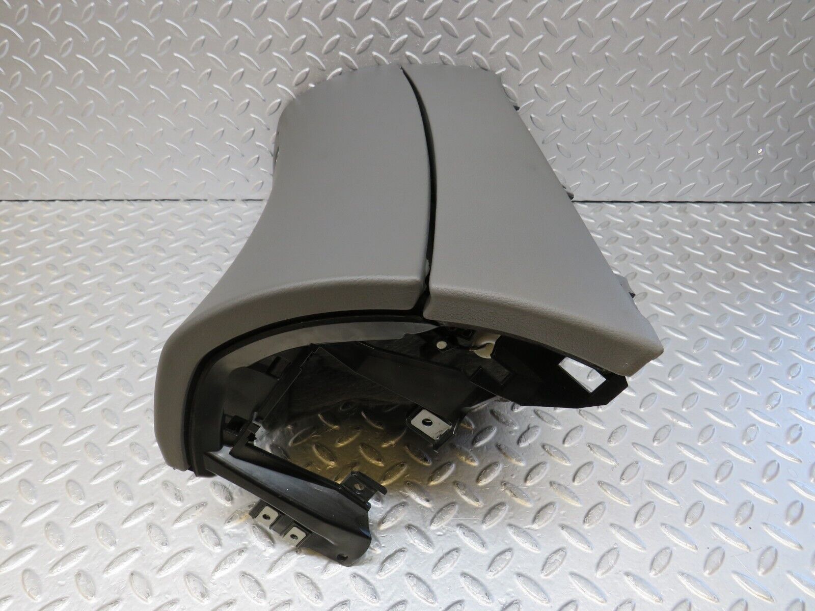35201 Mercedes-Benz W221 Glove Box No Key