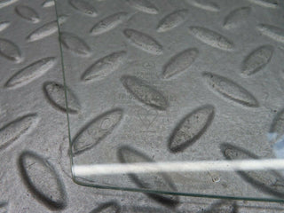 16587 Mercedes-Benz C107 380SLC Rear Right Quarter Window Glass