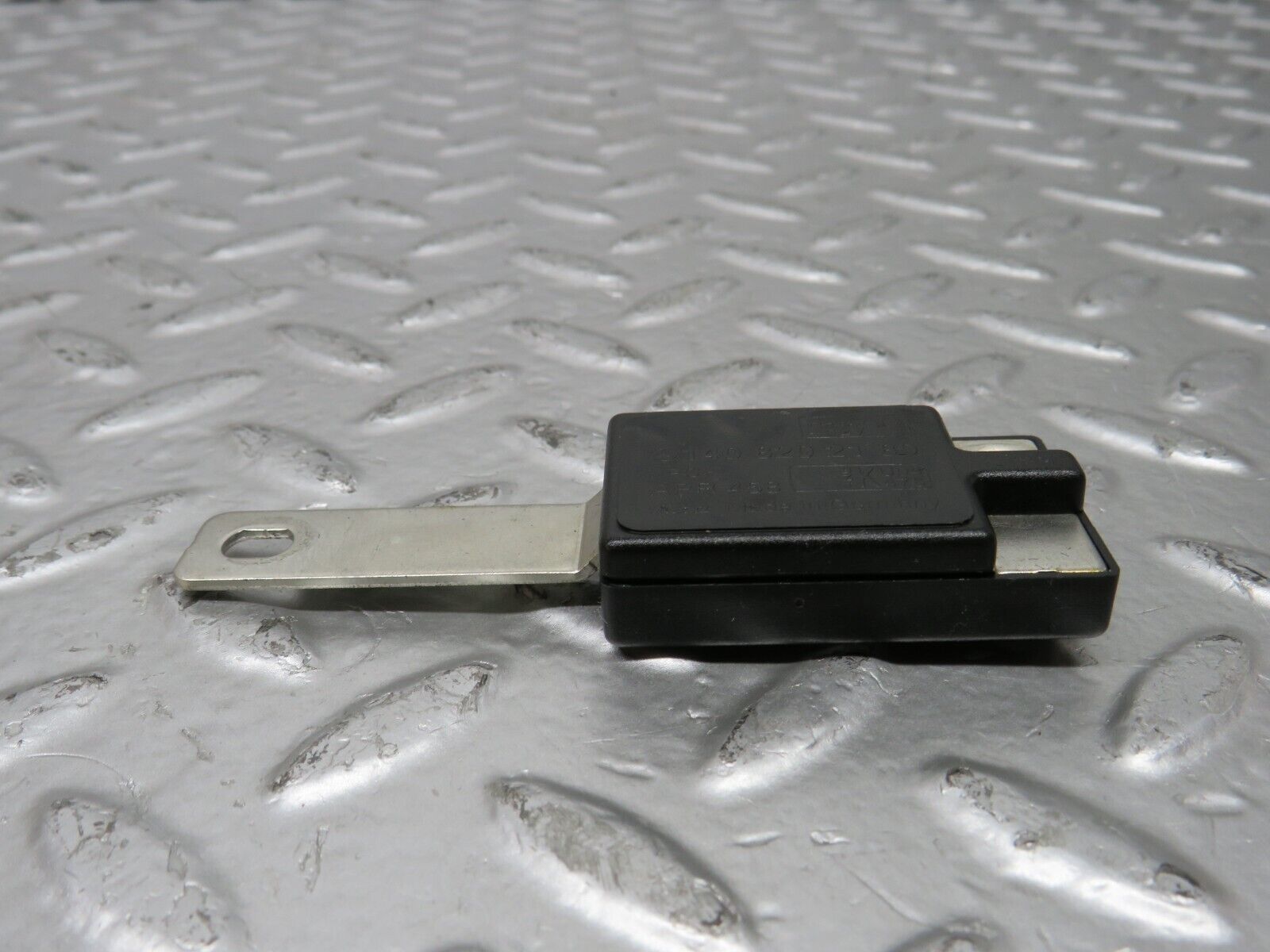 24898 Mercedes-Benz W140 S320 Radio Antenne Amplifier 1408202189