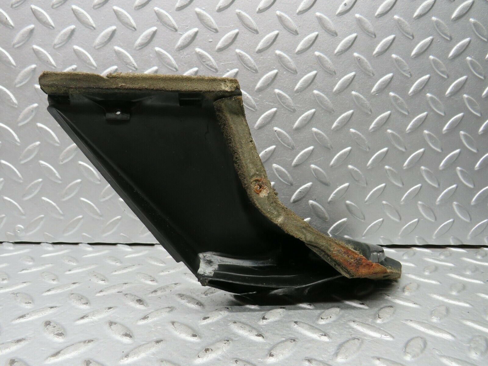 22237 Mercedes-Benz S123 280TE Wagon Water Drain Right Side 1238300428