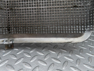 19798 Mercedes-Benz W121 190b Ponton Bonnet Grill
