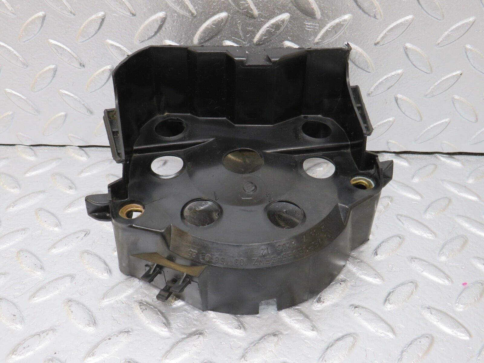34186 Mercedes-Benz W124 260E Ignition Distributor Suppressor Cover 1031580585