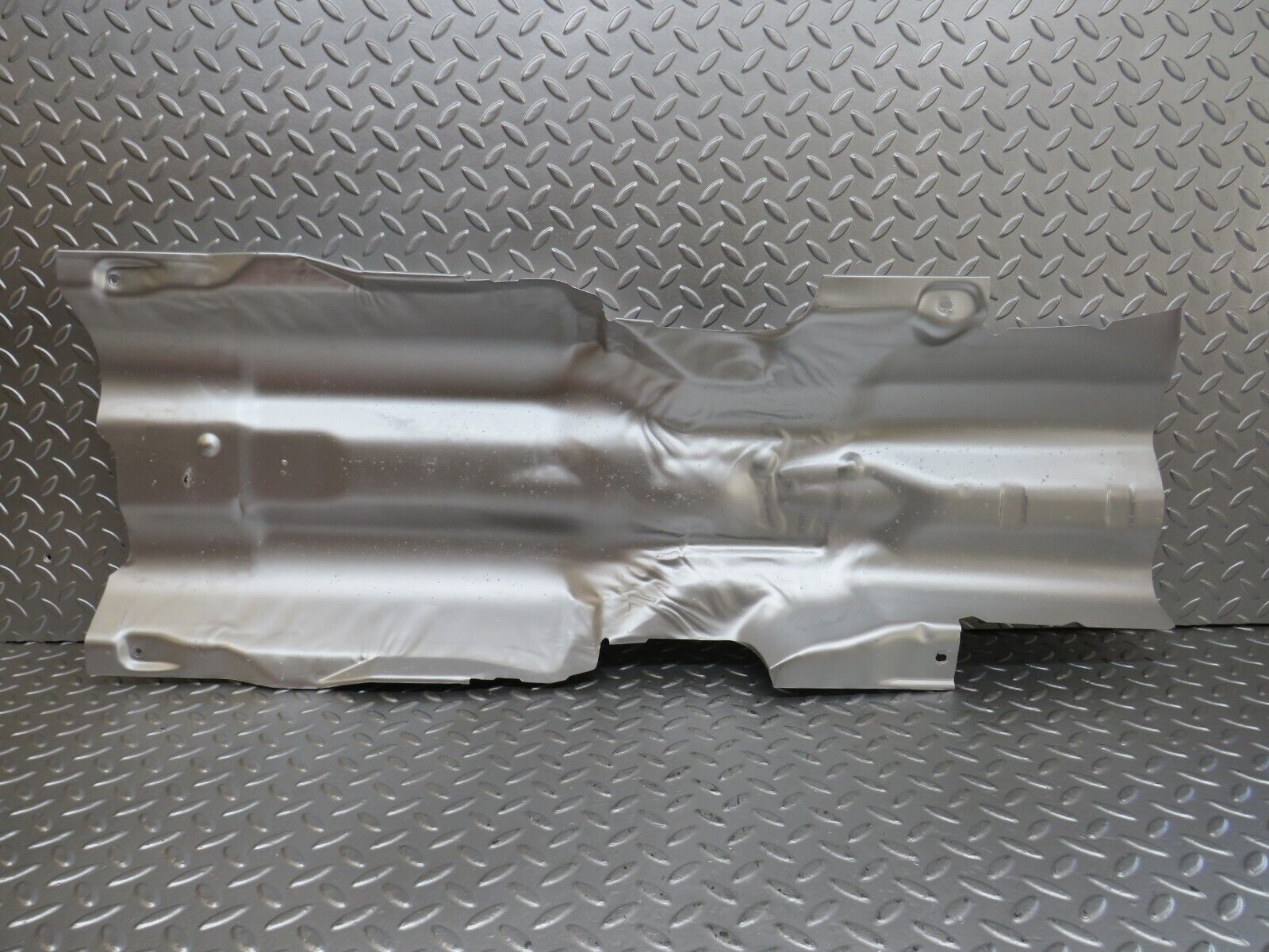 24715 Mercedes-Benz W140 S320 Exhaust Heat Shield