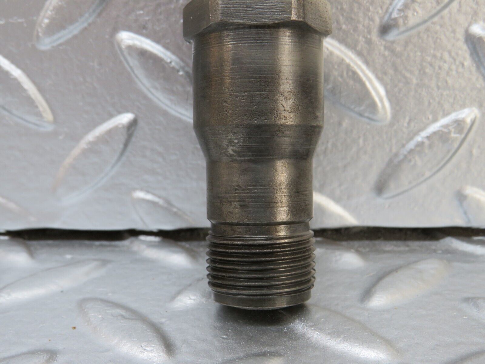 25529 Mercedes-Benz W123 200 Fuel Injector Bosch KCA27S55067