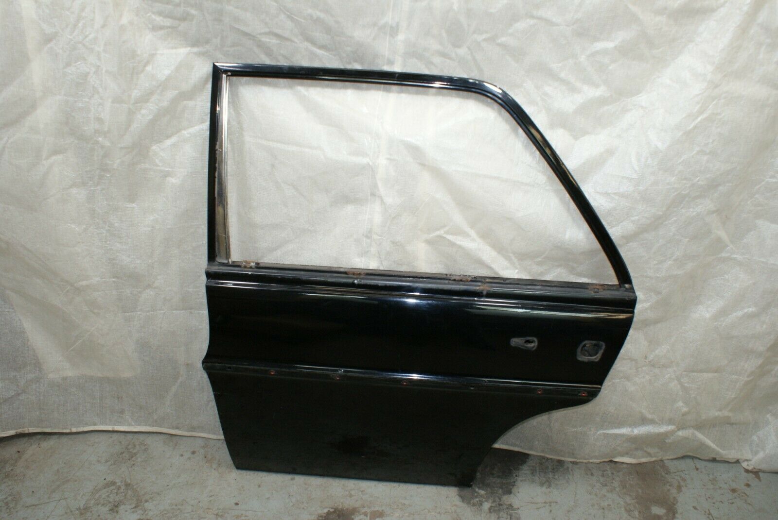 3241 Mercedes-Benz W115 220D Rear Left Door