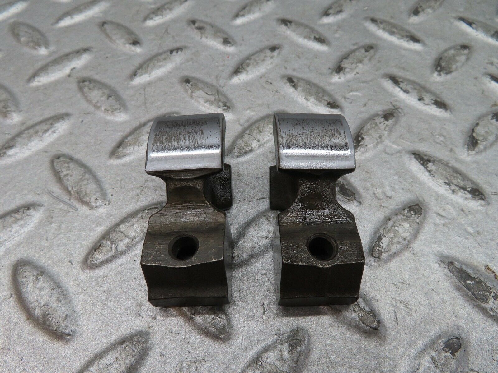 17863 Mercedes-Benz W116 450SEL Valve Rocker Arm