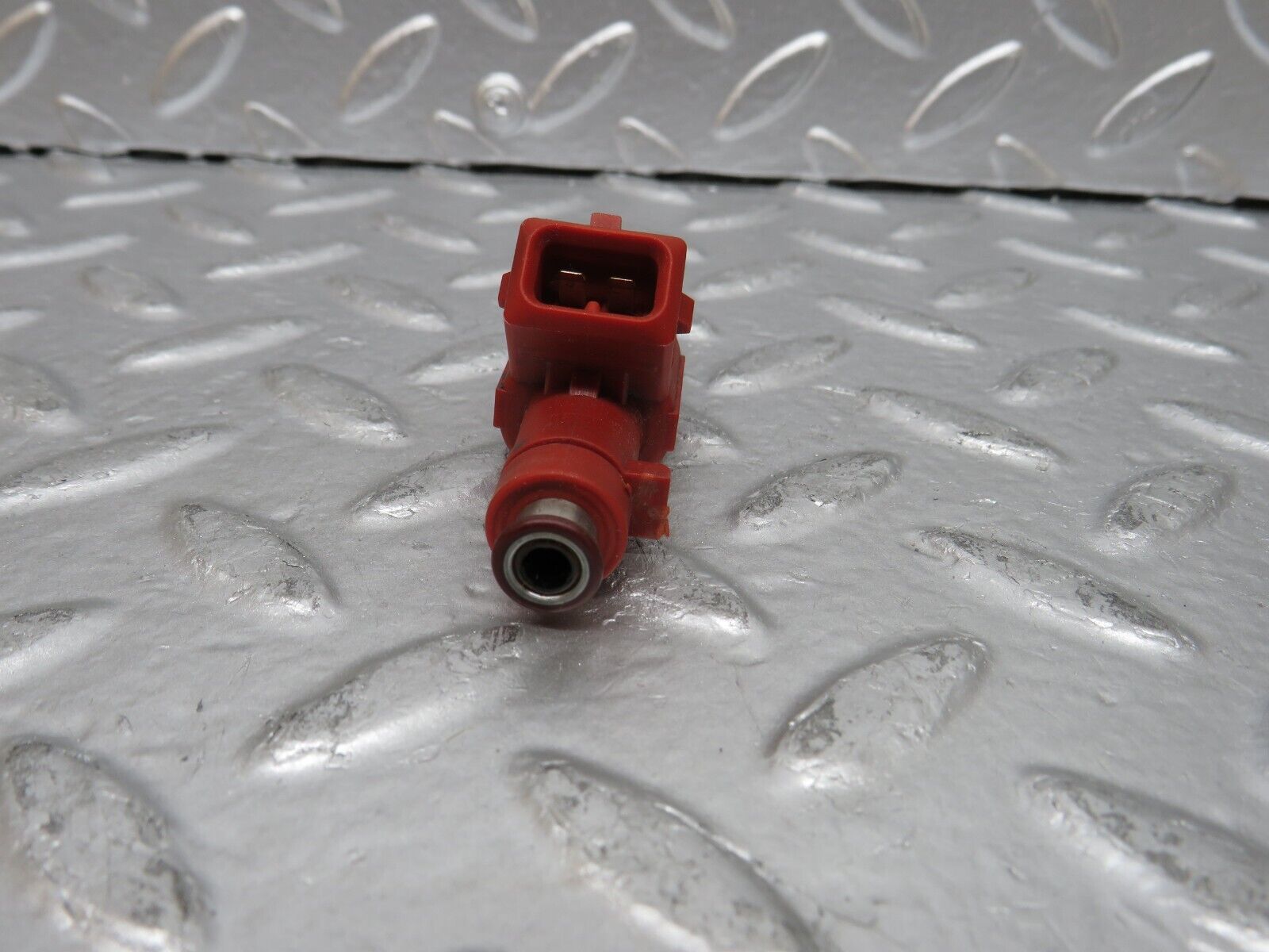 24913 Mercedes-Benz W140 S320 Fuel Injector Bosch 0000788623