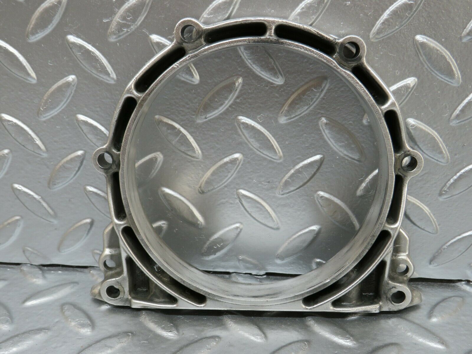 24384 Mercedes-Benz S124 220TE Wagon Crankshaft Rear Sealing Cover 6010110108