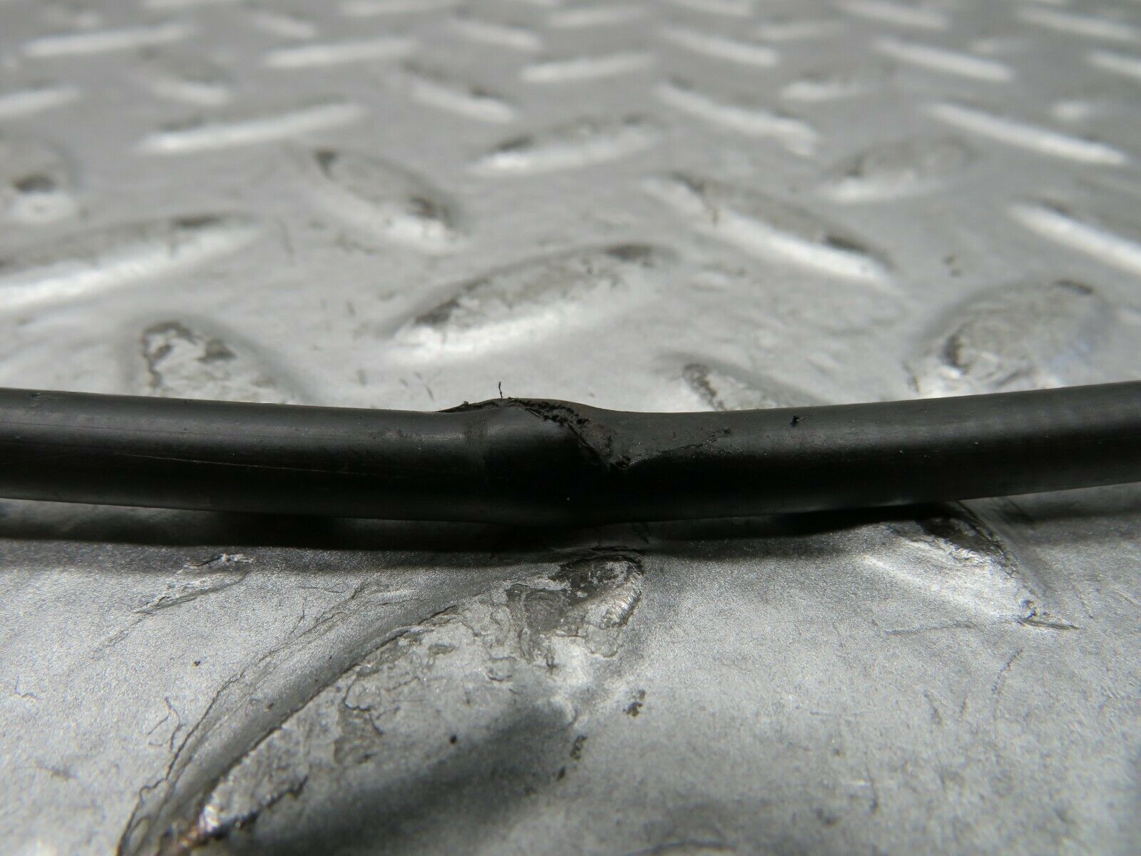 22198 Mercedes-Benz S123 280TE Wagon Bonnet Hood Release Cable