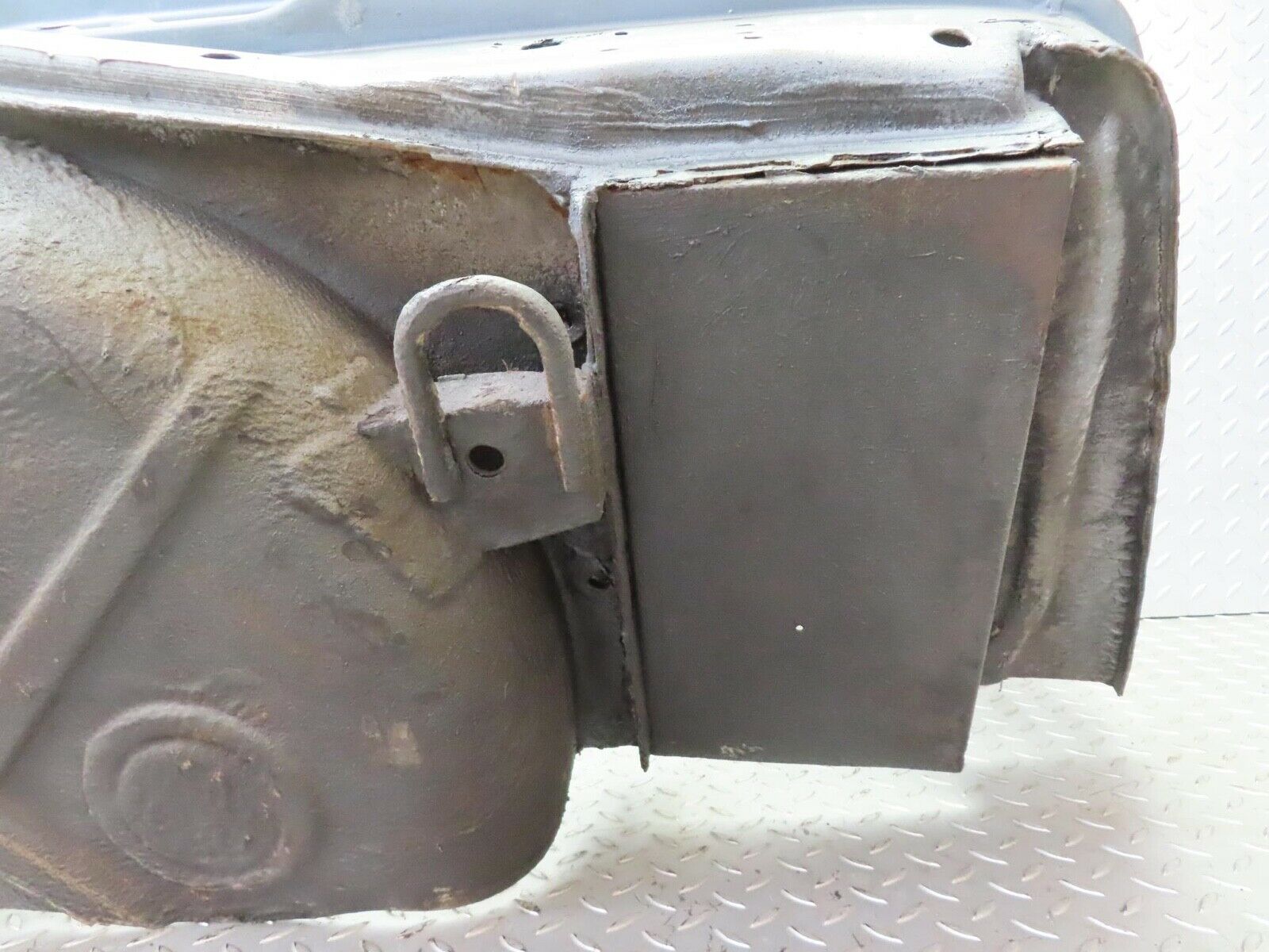 14178 Mercedes-Benz C107 280 SLC Complete Rear Panel