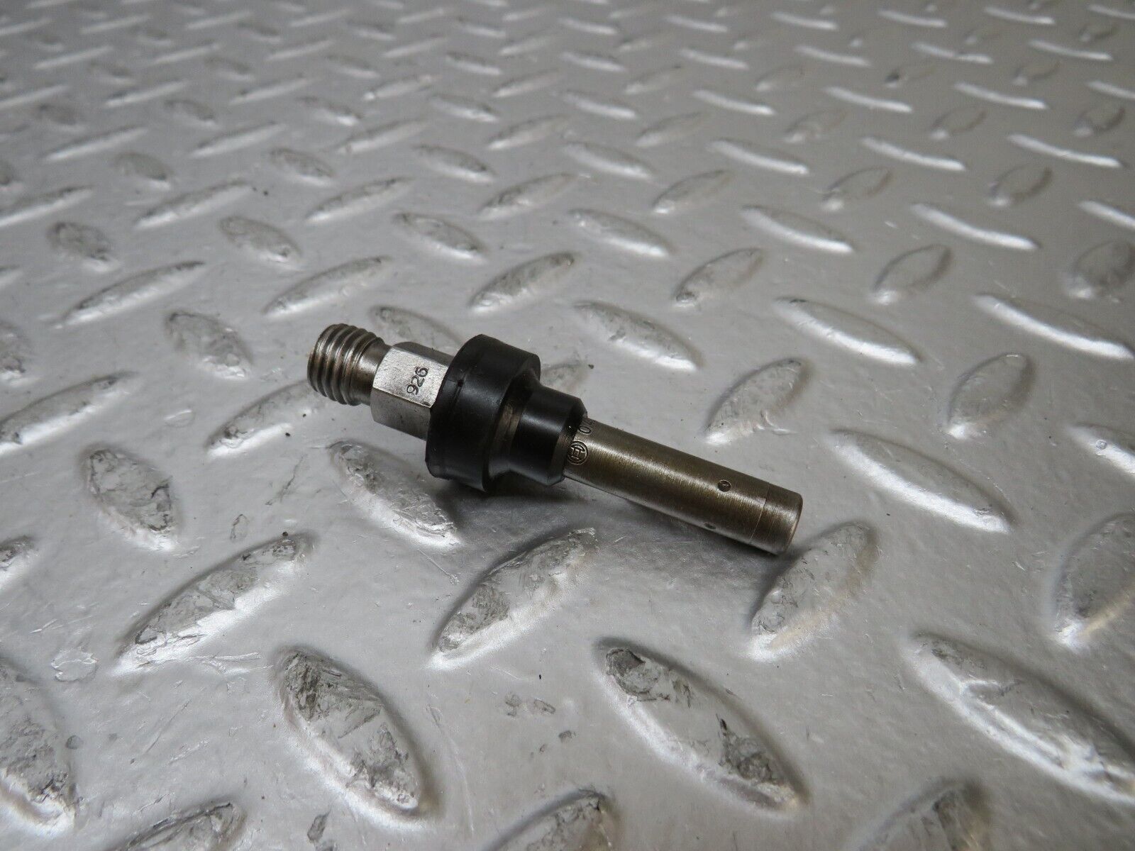 26251 Mercedes-Benz W116 450SE Fuel Injector Bosch 0437502010