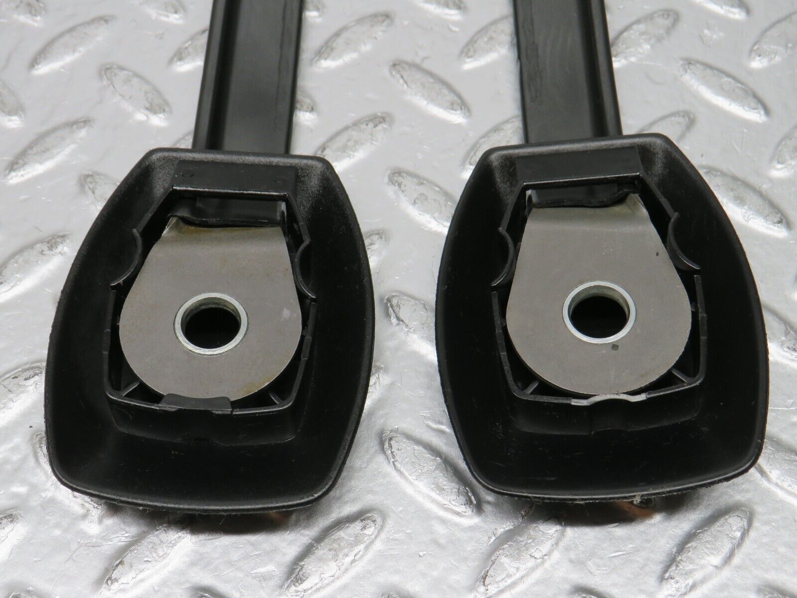 30884 Mercedes-Benz W201 190E 2.0L Seat Belt Runner Pair 2019190920