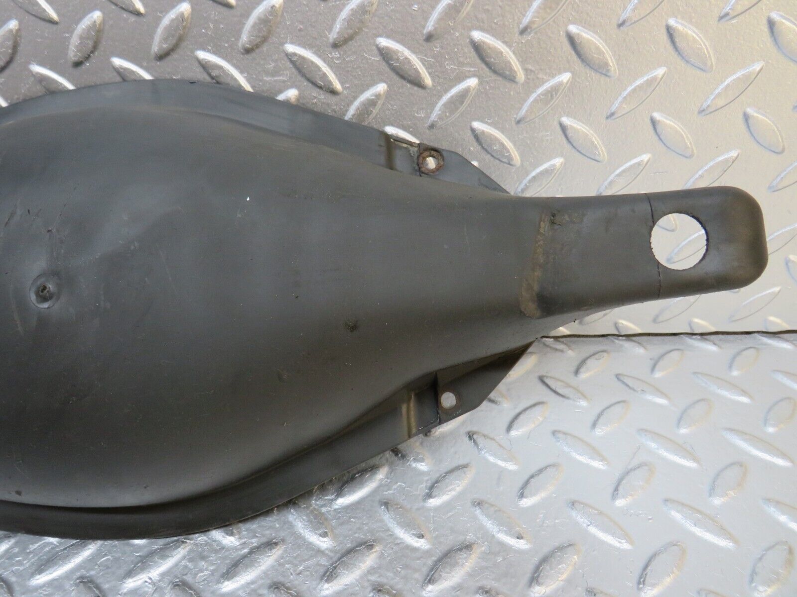 30420 Mercedes-Benz W124 230E Rear Control Arm Cover  1293520188