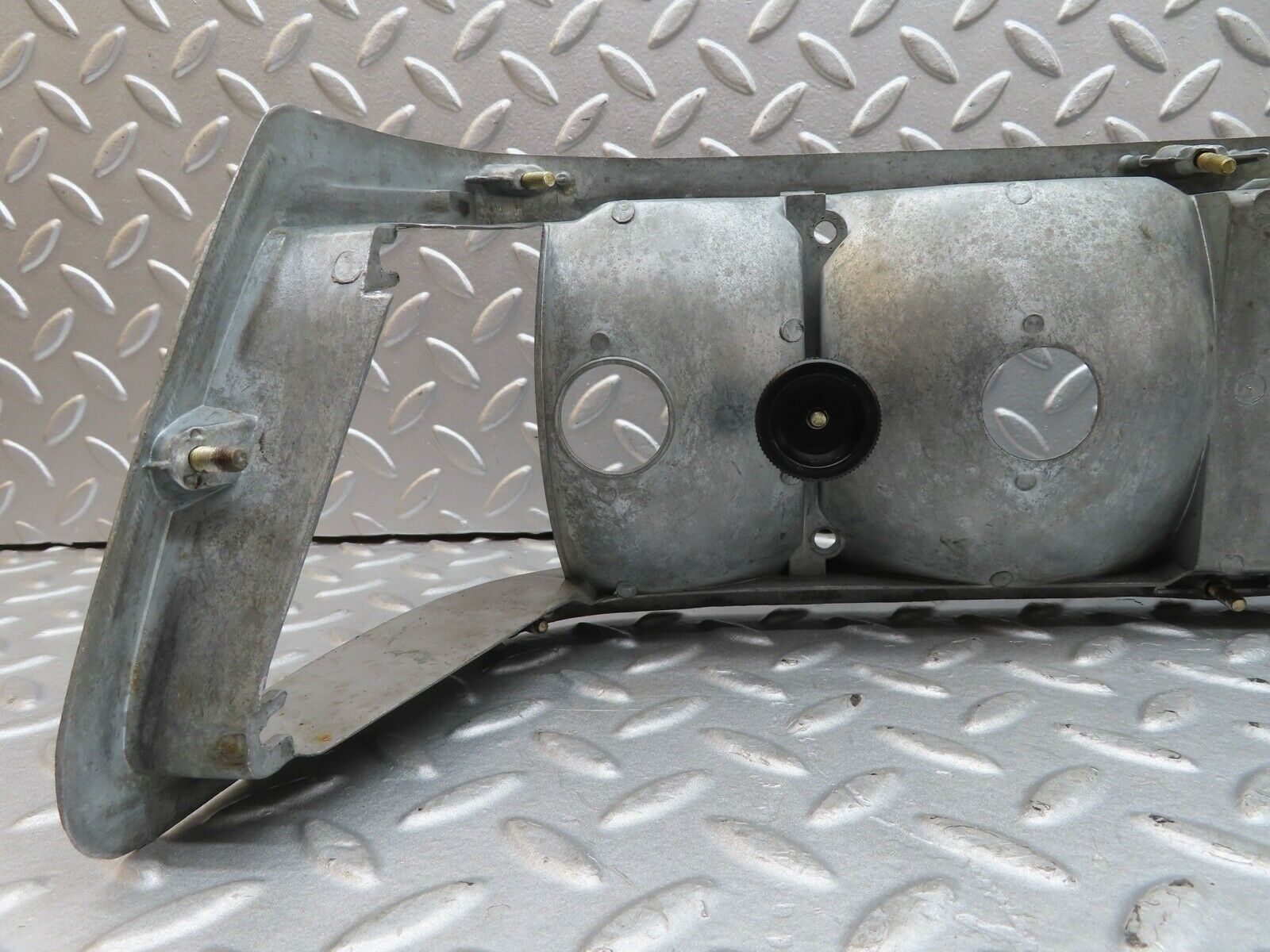 17579 Mercedes-Benz W116 450SEL Right Tail Light Frame