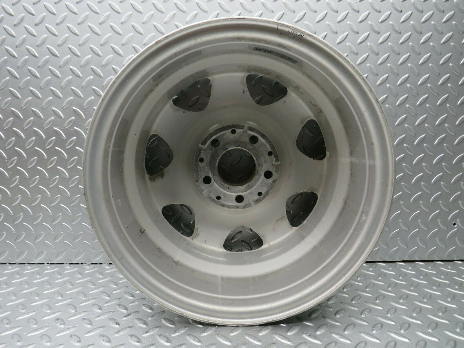 22844 Mercedes-Benz S123 280TE Alloy Wheel 7Jx15H2 ET37 1704010002