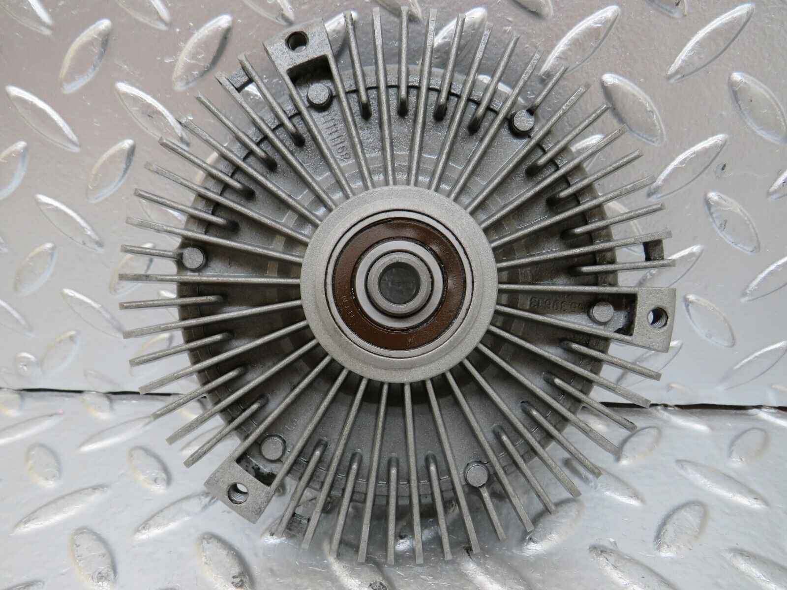 25366 Mercedes-Benz W201 190D Engine Cooling Fan Clutch Behr 65.306.13