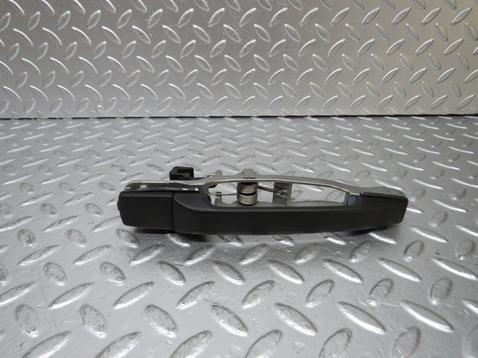 25210 Mercedes-Benz W201 190D Exterior Door Handle Rear Left