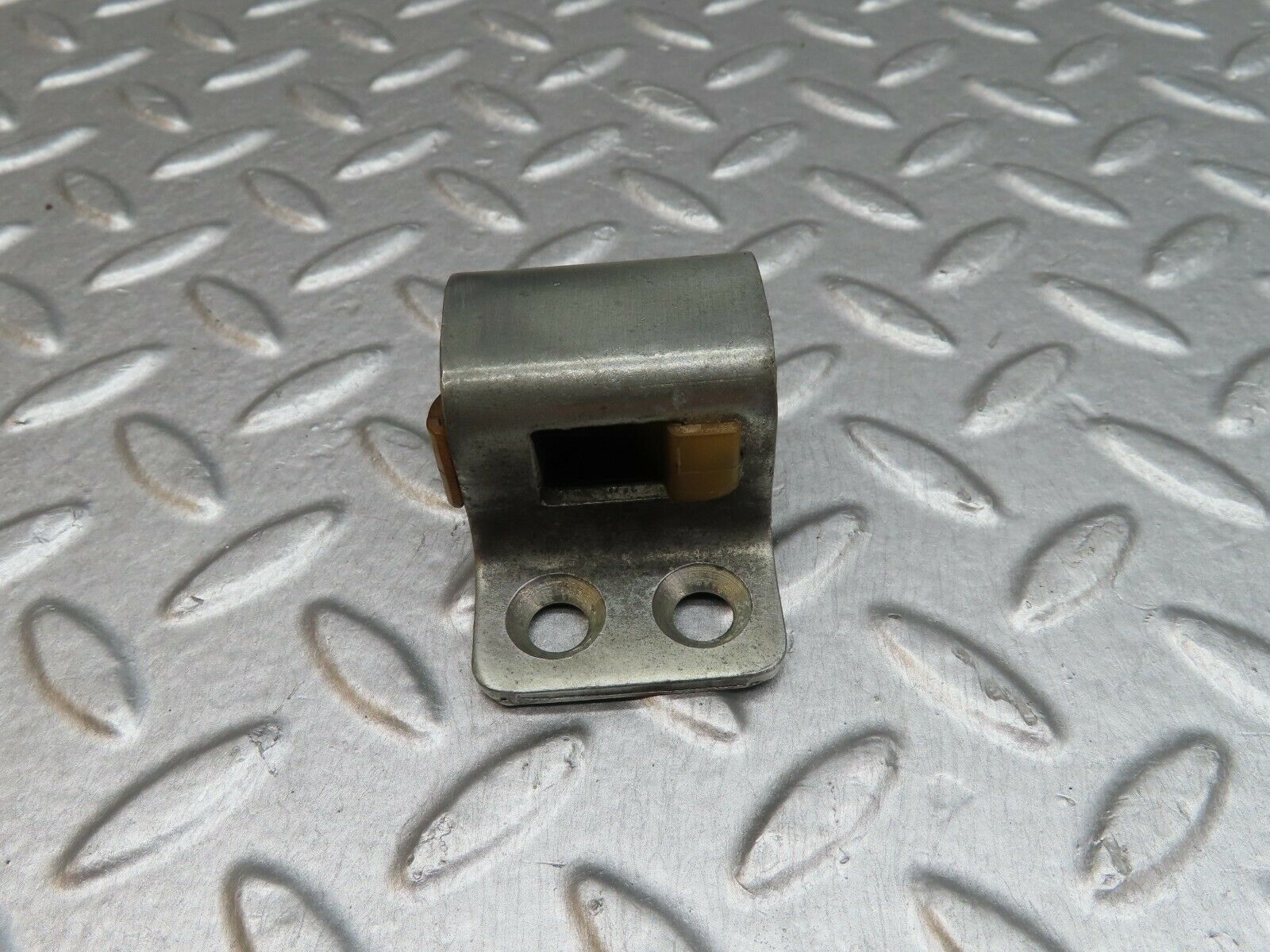 18049 Mercedes-Benz W123 200 Door Lock Latch Left Side